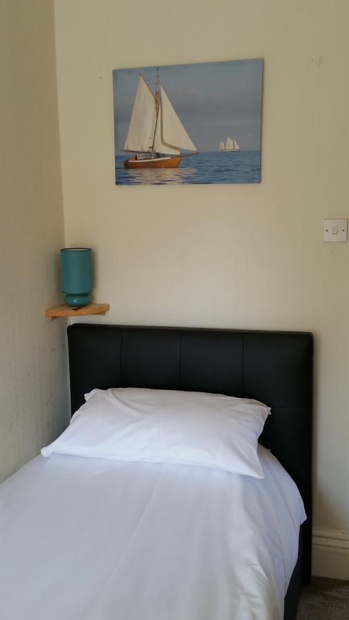 Maindee Guest House Barrow-in-Furness Exterior photo